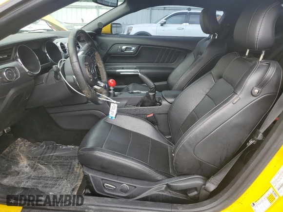 2016 Ford Mustang GT z VIN 1FA6P8CF7G5309861, wystawiony jako Copart lot #61131805 z przebiegiem 28 236 mil mil oraz Nie do naprawy • Non repairable. Historia ofert i sprzedaży dostępna na DreamBid. Obrazek 7.