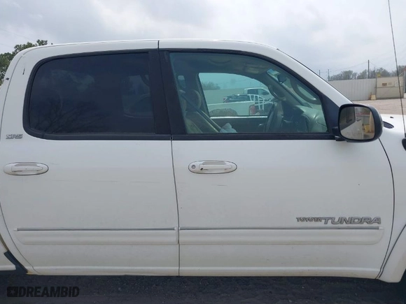 2005 Toyota Tundra SR5 with VIN 5TBDT44185S490347, listed as a IAAI auction lot 41741692 with 141,933 mi miles. Bid and sale history available at carsss.com. Image 14.