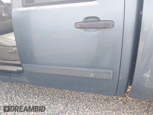 2007 Chevrolet Silverado 1500 Work Truck with VIN 2GCEC13C971528787, listed as a IAAI auction lot 42091506 with 107,298 mi miles and . Bid and sale history available at DreamBid. Image 18.