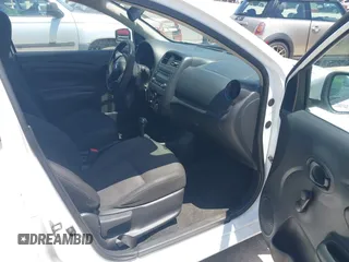 2016 Nissan Versa S с VIN 3N1CN7AP4GL899822, выставлен на аукционе IAAI как лот 42462612 с пробегом 97 896 миль миль и . История ставок и продаж доступна на DreamBid. Изображение 5.