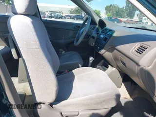 1998 Honda Civic LX z VIN 2HGEJ6672WH563664, wystawiony jako IAAI lot #42400327 z przebiegiem 200 390 mil mil oraz . Historia ofert i sprzedaży dostępna na DreamBid. Obrazek 5.