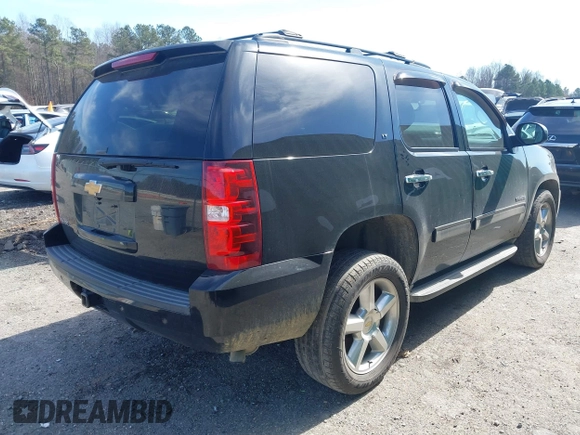 2014 Chevrolet Tahoe LT z VIN 1GNSCBE02ER181908, wystawiony jako IAAI lot #41628601 z przebiegiem 189 151 mil mil oraz . Historia ofert i sprzedaży dostępna na DreamBid. Obrazek 4.