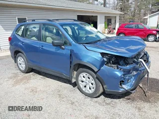 2020 Subaru Forester with VIN JF2SKADC9LH428511, listed as a IAAI auction lot 41861519 with 38,006 mi miles. Bid and sale history available at carsss.com. Image 1.