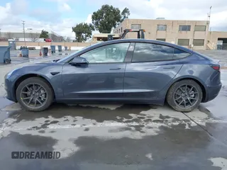 2022 Tesla Model 3 Long Range with VIN 5YJ3E1EB0NF259904, listed as a IAAI auction lot 41826642 with 42,272 mi miles and . Bid and sale history available at DreamBid. Image 14.