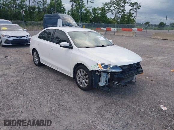 2013 Volkswagen Jetta SE z VIN 3VWDX7AJ2DM365888, wystawiony jako IAAI lot #42619730 z przebiegiem 134 594 mil mil oraz . Historia ofert i sprzedaży dostępna na DreamBid. Obrazek 1.