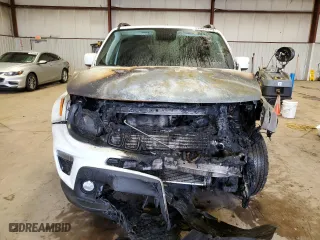 2019 Jeep Renegade Altitude with VIN ZACNJBBB1KPK21971, listed as a Copart auction lot 50305465 with 0 mi miles and Salvage Title. Bid and sale history available at carsss.com. Image 5.