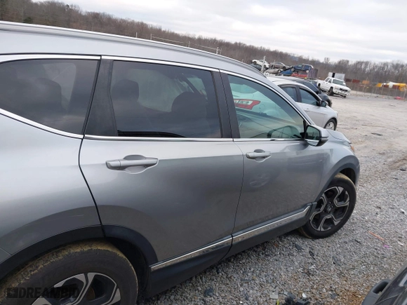 2019 Honda CR-V Touring with VIN 7FARW1H9XKE011269, listed as a IAAI auction lot 41258386 with 53,184 mi miles. Bid and sale history available at carsss.com. Image 13.