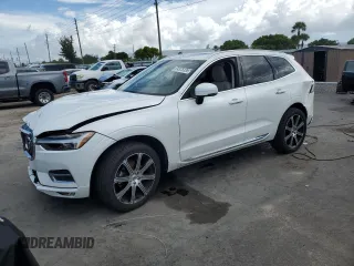 2021 Volvo XC60 Inscription z VIN YV4102DL3M1886333, wystawiony jako Copart lot #64975135 z przebiegiem 31 971 mil mil oraz Szkoda całkowita • Salvage title. Historia ofert i sprzedaży dostępna na DreamBid. Obrazek 1.