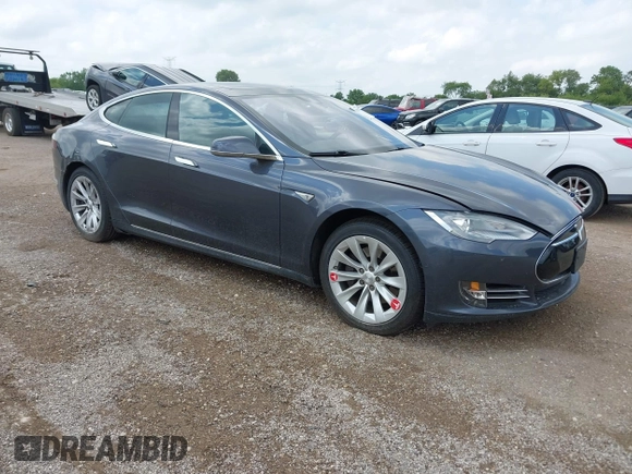 2016 Tesla Model S 90D with VIN 5YJSA1E25GF129482, listed as a IAAI auction lot 42588913 with 101,790 mi miles and . Bid and sale history available at DreamBid. Image 1.