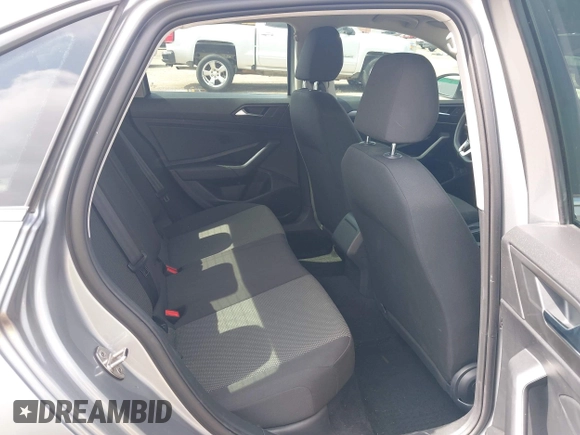 2021 Volkswagen Jetta S z VIN 3VWC57BU4MM094780, wystawiony jako IAAI lot #42103554 z przebiegiem 49 044 mil mil oraz . Historia ofert i sprzedaży dostępna na DreamBid. Obrazek 8.