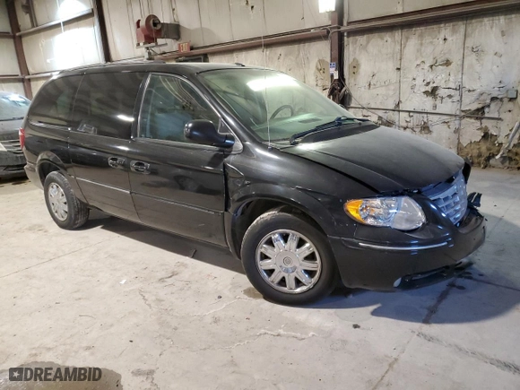 2006 Chrysler Town & Country LWB Limited with VIN 2A4GP64L56R911256, listed as a Copart auction lot 41668845 with 158,235 mi miles and Salvage Title. Bid and sale history available at carsss.com. Image 4.
