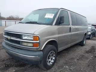 2002 Chevrolet Express with VIN 1GAHG39R321146397, listed as a IAAI auction lot 41701980 with Not Provided miles. Bid and sale history available at carsss.com. Image 2.