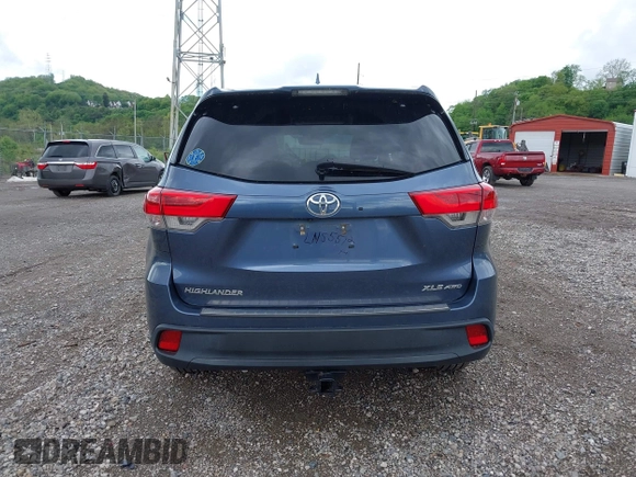 2017 Toyota Highlander XLE with VIN 5TDJZRFH8HS391841, listed as a IAAI auction lot 42170249 with 93,362 mi miles and . Bid and sale history available at DreamBid. Image 16.