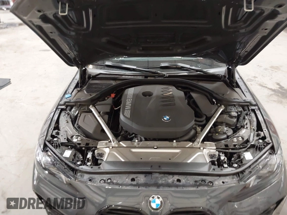 2025 BMW 4 Series M440i xDrive with VIN WBA83DA00SCT09661, listed as a IAAI auction lot 42591731 with 3,923 mi miles and . Bid and sale history available at DreamBid. Image 10.