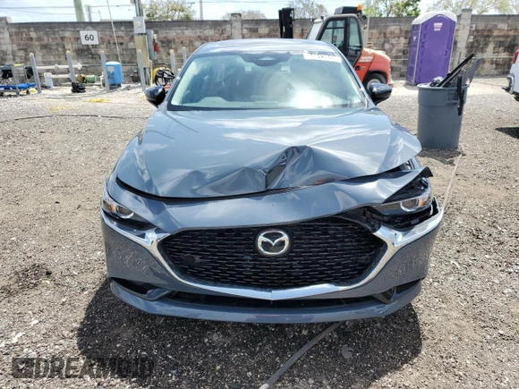 2025 Mazda 3 S Carbon Edition with VIN 3MZBPBCM2SM455573, listed as a Copart auction lot 54517615 with 3,844 mi miles and Clean Title. Bid and sale history available at DreamBid. Image 5.