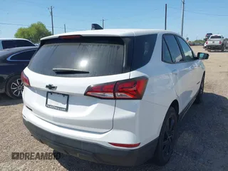 2024 Chevrolet Equinox LS z VIN 3GNAXHEG4RL267251, wystawiony jako IAAI lot #42025074 z przebiegiem Nie podano mil oraz . Historia ofert i sprzedaży dostępna na DreamBid. Obrazek 4.