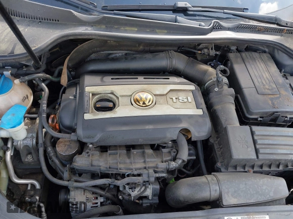 2010 Volkswagen Eos Lux z VIN WVWFA7AH1AV025675, wystawiony jako IAAI lot #42113813 z przebiegiem 93 885 mil mil oraz . Historia ofert i sprzedaży dostępna na DreamBid. Obrazek 10.