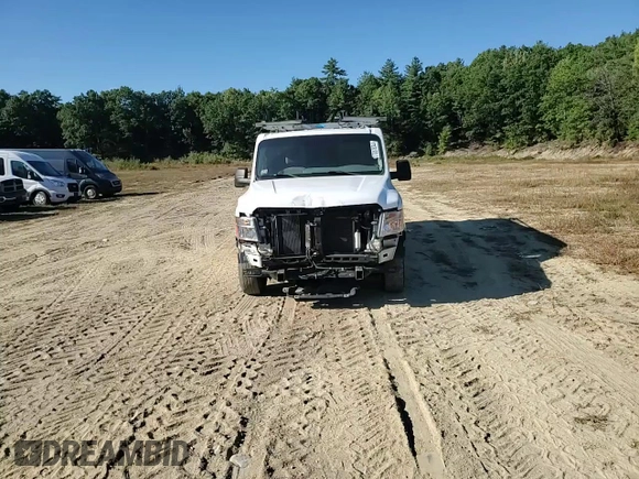 2018 Nissan NV Cargo S z VIN 1N6BF0KM4JN809929, wystawiony jako Copart lot #70578344 z przebiegiem 141 309 mil mil oraz Szkoda całkowita • Salvage title. Historia ofert i sprzedaży dostępna na DreamBid. Obrazek 12.