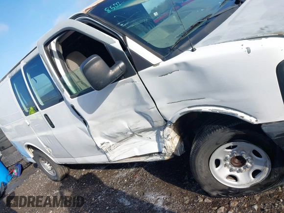 2007 Chevrolet Express Cargo Van with VIN 1GCGG25V571104532, listed as a IAAI auction lot 41718875 with 174,955 mi miles. Bid and sale history available at carsss.com. Image 13.