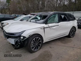 2024 Lincoln Nautilus Reserve z VIN 5LMPJ8KA4RJ793559, wystawiony jako Copart lot #54917475 z przebiegiem 2 682 mil mil oraz Szkoda całkowita • Salvage title. Historia ofert i sprzedaży dostępna na DreamBid. Obrazek 1.
