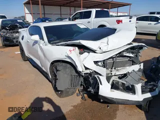 2018 Chevrolet Camaro ZL1 z VIN 1G1FK1R60J0165882, wystawiony jako IAAI lot #41859936 z przebiegiem Nie podano mil oraz . Historia ofert i sprzedaży dostępna na DreamBid. Obrazek 1.