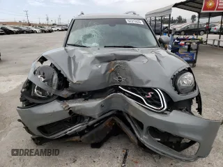 2019 MINI Countryman Cooper S with VIN WMZYT3C56K3E97143, listed as a Copart auction lot 62315533 with 0 mi miles and Salvage Title. Bid and sale history available at carsss.com. Image 5.