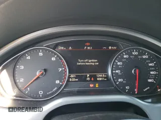 2015 Audi A8 с VIN WAUJGAFD3FN030568, выставлен на аукционе Copart как лот 75785923 с пробегом 83 911 миль миль и . История ставок и продаж доступна на DreamBid. Изображение 9.
