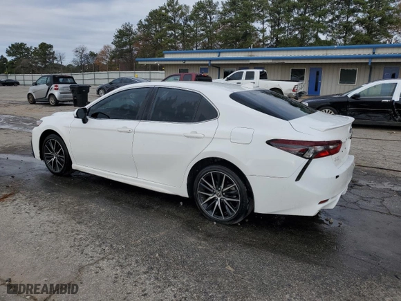 2021 Toyota Camry SE Nightshade with VIN 4T1G11AK5MU565999, listed as a Copart auction lot 84880674 with 39,347 mi miles and Salvage Title. Bid and sale history available at carsss.com. Image 2.
