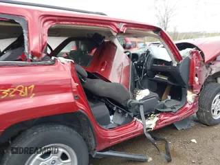 2015 Jeep Patriot Sport with VIN 1C4NJRBB9FD347222, listed as a IAAI auction lot 41932812 with 183,500 mi miles and . Bid and sale history available at carsss.com. Image 14.