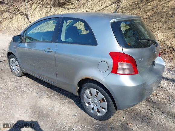 2008 Toyota Yaris with VIN JTDJT923685204274, listed as a IAAI auction lot 42119499 with 147,696 mi miles. Bid and sale history available at carsss.com. Image 3.