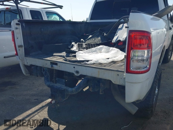 2024 Ram 2500 Tradesman with VIN 3C6UR5CL3RG226527, listed as a IAAI auction lot 41791224 with 44,589 mi miles. Bid and sale history available at carsss.com. Image 20.