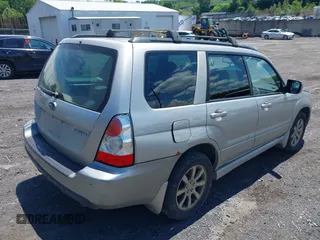 2007 Subaru Forester X with VIN JF1SG65617H725645, listed as a IAAI auction lot 42660092 with 123,228 mi miles and . Bid and sale history available at DreamBid. Image 4.