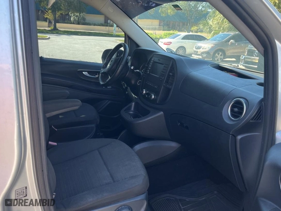 2016 Mercedes-Benz Metris Passenger Van with VIN WD4PG2EE3G3162200, listed as a Copart auction lot 69640243 with 95,323 mi miles. Bid and sale history available at carsss.com. Image 5.