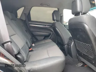 2013 Kia Sorento LX with VIN 5XYKT4A60DG392553, listed as a Copart auction lot 53710035 with 187,943 mi miles and Clean Title. Bid and sale history available at carsss.com. Image 11.