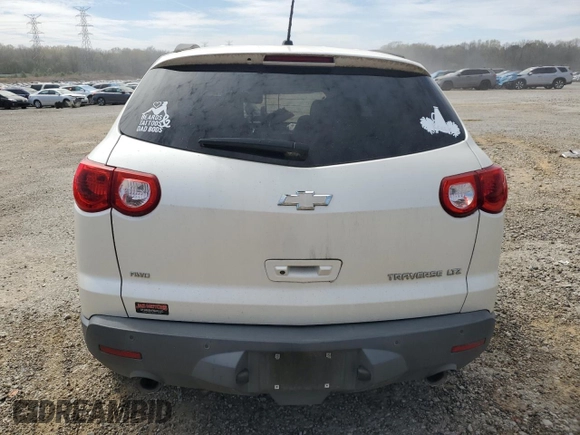 2012 Chevrolet Traverse LTZ z VIN 1GNKVLED3CJ199638, wystawiony jako Copart lot #50162545 z przebiegiem Nie podano mil oraz Czysty tytuł • Clean title. Historia ofert i sprzedaży dostępna na DreamBid. Obrazek 6.