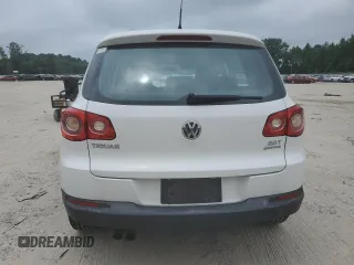 2011 Volkswagen Tiguan SE с VIN WVGBV7AX7BW560012, выставлен на аукционе Copart как лот 63031455 с пробегом 123 167 миль миль и Чистый • Clean title. История ставок и продаж доступна на DreamBid. Изображение 6.