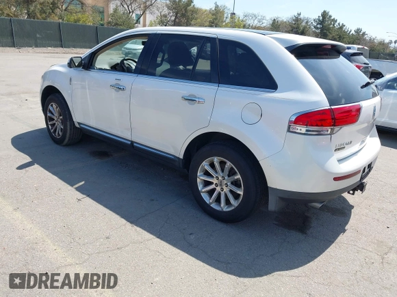 2012 Lincoln MKX with VIN 2LMDJ8JK4CBL09714, listed as a IAAI auction lot 41902666 with 105,937 mi miles and . Bid and sale history available at DreamBid. Image 3.