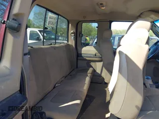 2006 Ford F-250 XL with VIN 1FTSX21Y76EB64877, listed as a IAAI auction lot 42133022 with 275,128 mi miles and . Bid and sale history available at DreamBid. Image 8.