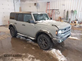 2023 Ford Bronco with VIN 1FMEE5BPXPLB61295, listed as a IAAI auction lot 41623328 with 24,599 mi miles. Bid and sale history available at carsss.com. Image 1.