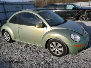 2009 Volkswagen New Beetle Coupe S with VIN 3VWRW31C89M509955, listed as a Copart auction lot 48337995 with 179,101 mi miles and Clean Title. Bid and sale history available at carsss.com. Image 4.