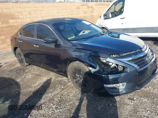 2015 Nissan Altima 2.5 S with VIN 1N4AL3APXFC410066, listed as a IAAI auction lot 41593448 with 102,791 mi miles. Bid and sale history available at carsss.com. Image 1.