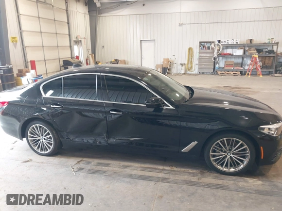 2018 BMW 5 Series 530i xDrive with VIN WBAJA7C57JWC76417, listed as a IAAI auction lot 42318400 with 64,367 mi miles and . Bid and sale history available at DreamBid. Image 13.