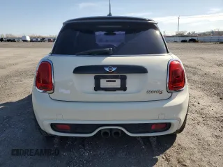 2015 MINI Hardtop S z VIN WMWXP7C51F2A59274, wystawiony jako Copart lot #54312025 z przebiegiem 191 765 mil mil oraz Czysty tytuł • Clean title. Historia ofert i sprzedaży dostępna na DreamBid. Obrazek 6.