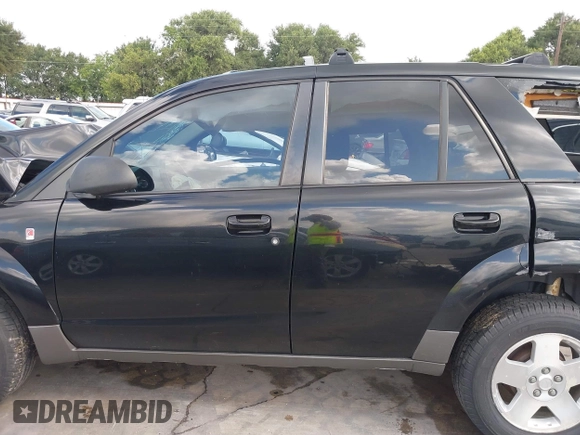 2005 Saturn VUE z VIN 5GZCZ63445S804199, wystawiony jako IAAI lot #39604225 z przebiegiem 132 819 mil mil oraz . Historia ofert i sprzedaży dostępna na DreamBid. Obrazek 13.