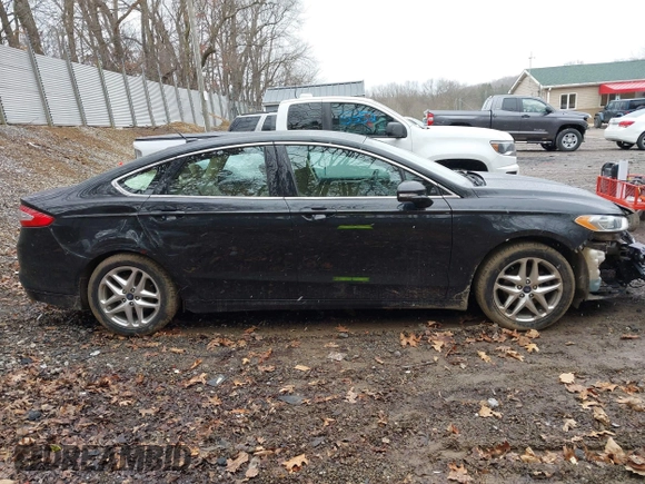 2013 Ford Fusion SE with VIN 3FA6P0HR7DR123816, listed as a IAAI auction lot 41737731 with 150,156 mi miles. Bid and sale history available at carsss.com. Image 13.