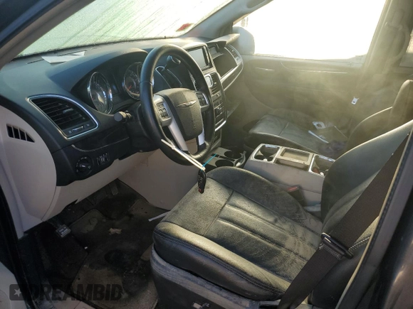 2016 Chrysler Town & Country Touring z VIN 2C4RC1CGXGR222915, wystawiony jako Copart lot #74758564 z przebiegiem Nie podano mil oraz Nie do naprawy • Non repairable. Historia ofert i sprzedaży dostępna na DreamBid. Obrazek 8.