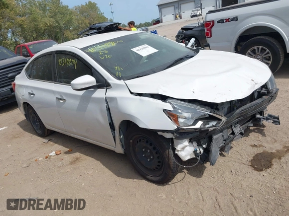2017 Nissan Sentra S with VIN 3N1AB7AP5HY289268, listed as a IAAI auction lot 40318804 with 137,565 mi miles. Bid and sale history available at carsss.com. Image 1.