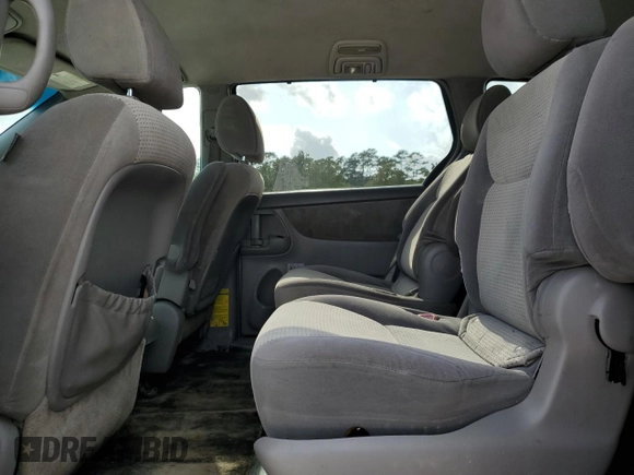 2009 Toyota Sienna CE with VIN 5TDZK23C09S264686, listed as a Copart auction lot 53843565 with 276,509 mi miles and Salvage Title. Bid and sale history available at carsss.com. Image 11.