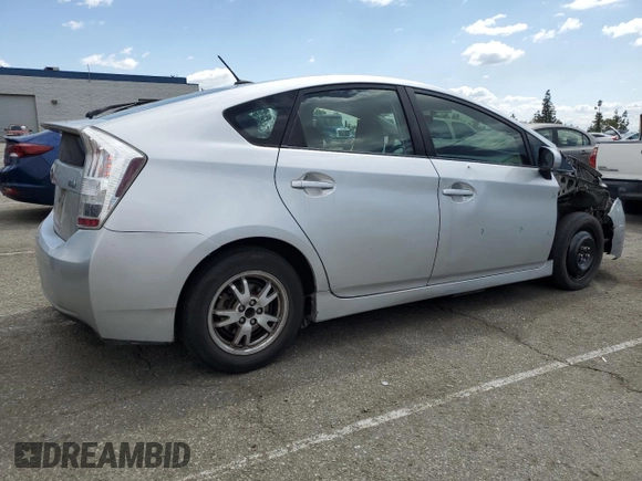 2011 Toyota Prius I z VIN JTDKN3DU1B1338240, wystawiony jako Copart lot #51329945 z przebiegiem 188 773 mil mil oraz Szkoda całkowita • Salvage title. Historia ofert i sprzedaży dostępna na DreamBid. Obrazek 3.