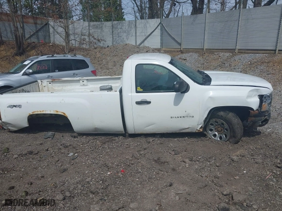 2011 Chevrolet Silverado 1500 Work Truck with VIN 1GCNKPEA4BZ111224, listed as a IAAI auction lot 41988506 with 1 mi miles. Bid and sale history available at carsss.com. Image 13.